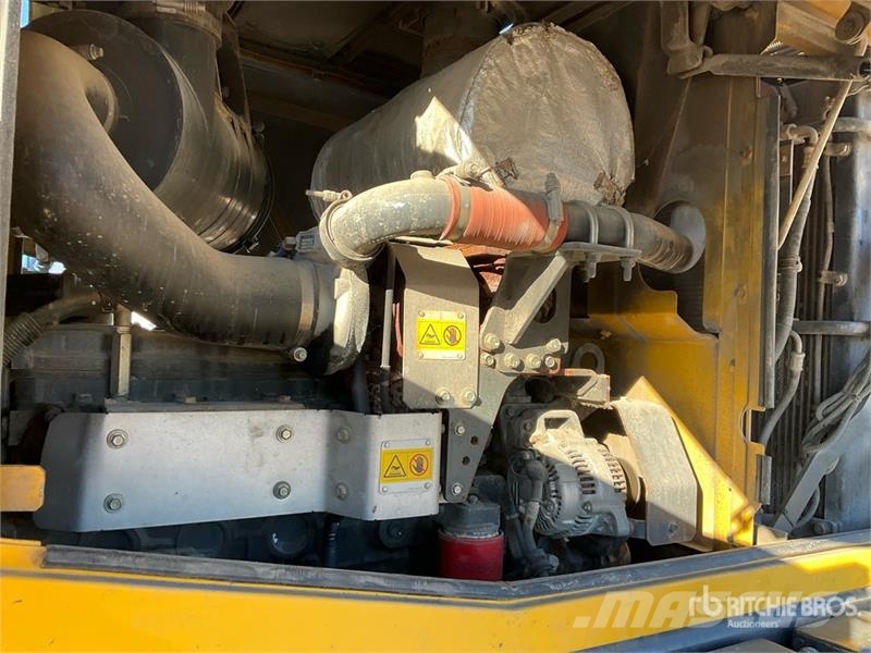 Komatsu WA320PZ-6 Wheel Loader Radlader