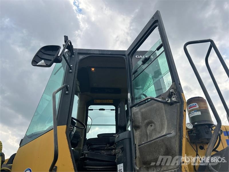 Komatsu WA480-5 Cargadoras sobre ruedas