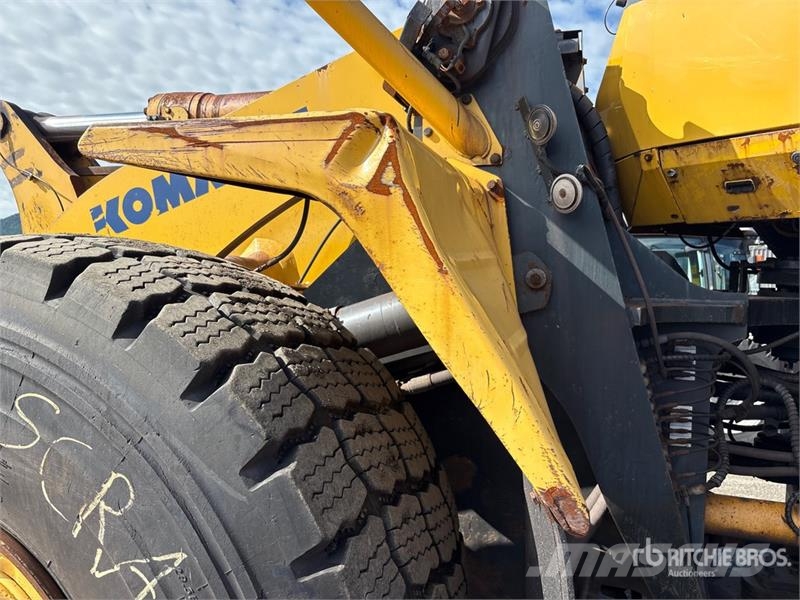 Komatsu WA500-6 Wheel Loader Utovarivači na kotačima