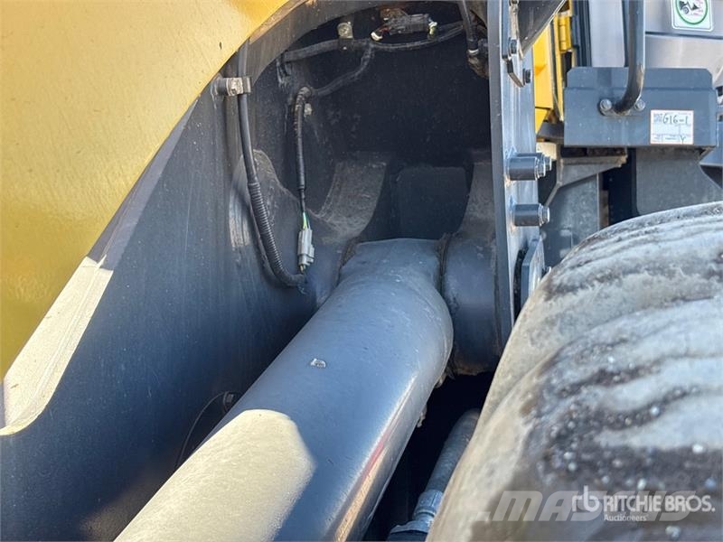 Komatsu WA500-8 Wheel Loader Utovarivači na kotačima