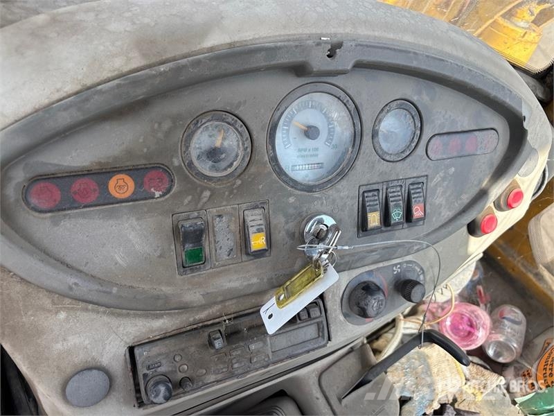 Komatsu WB140-2 Kaivurikuormaajat