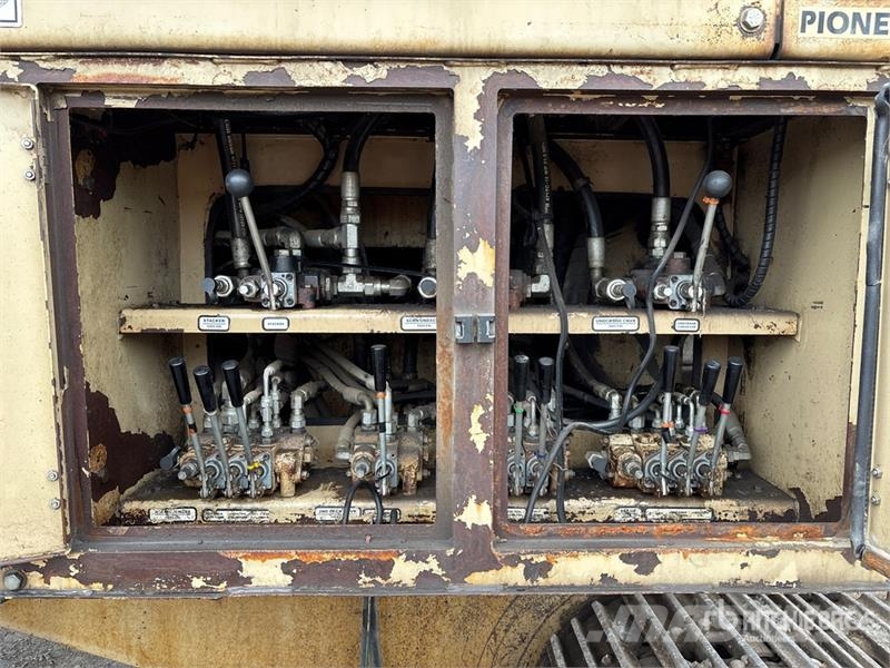 KPI-JCI FT4240 Tracked Screen Plant Sorteringsverk