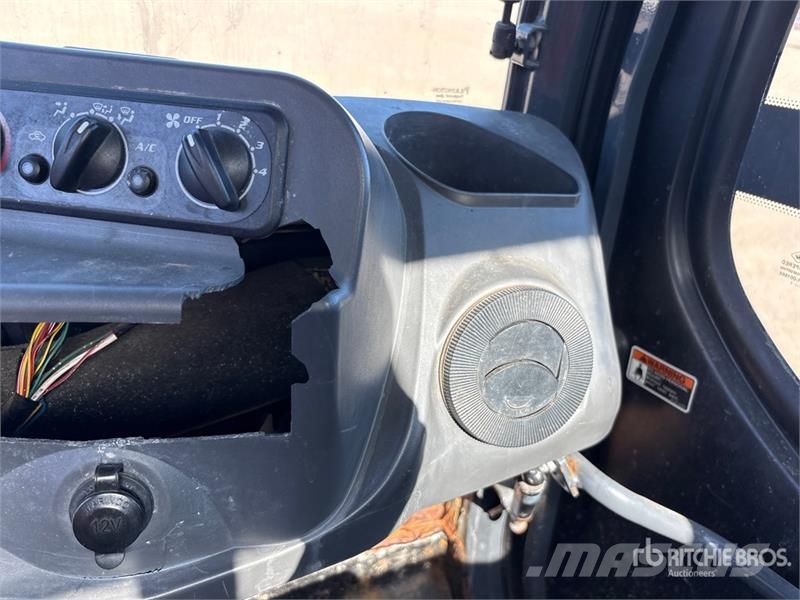 Kubota 1100R 4x4 Utility Vehicle Veicoli utilitari