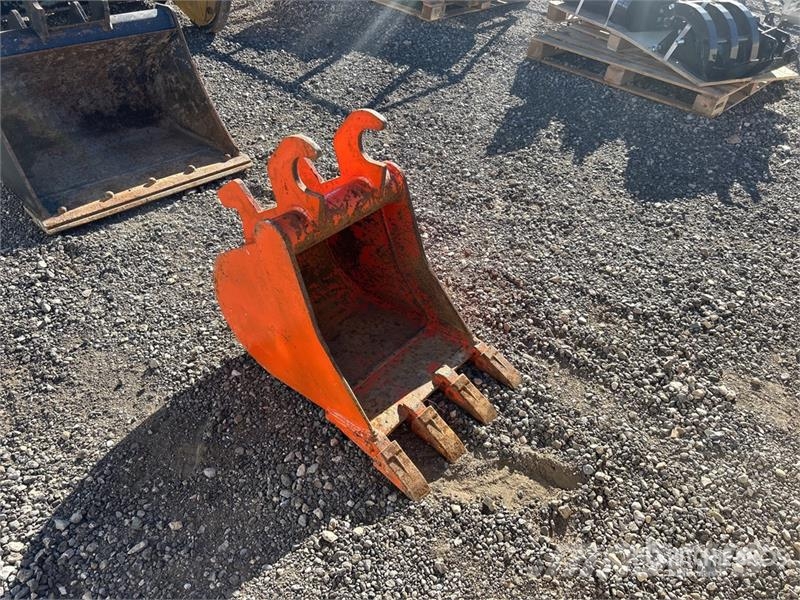 Kubota 19 in Q/C Digging Excavator Bucket Kovalar