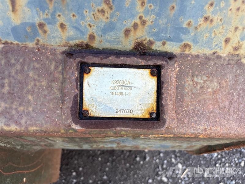 Kubota 72 in Q/C Skid Steer Bucket دلاء