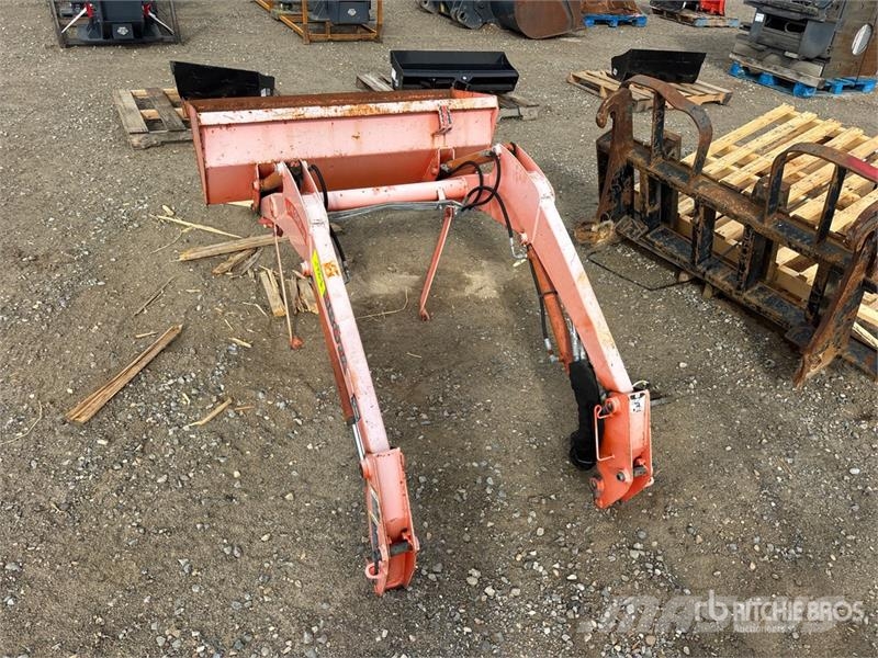 Kubota B2320HSD 4WD Utility Tractor Kompakttraktorer