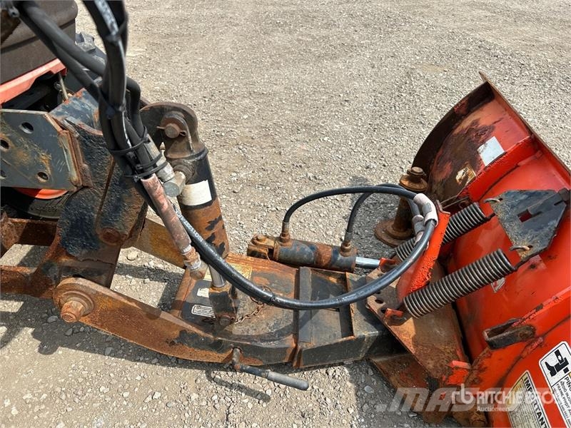 Kubota B2320HSD 4WD Utility Tractor Kompakttraktorer
