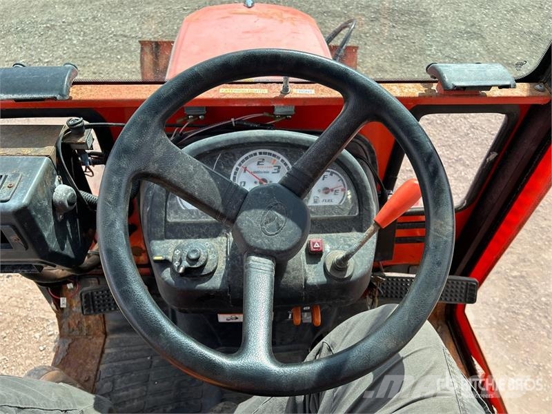 Kubota B2320HSD 4WD Utility Tractor Kompakttraktorer