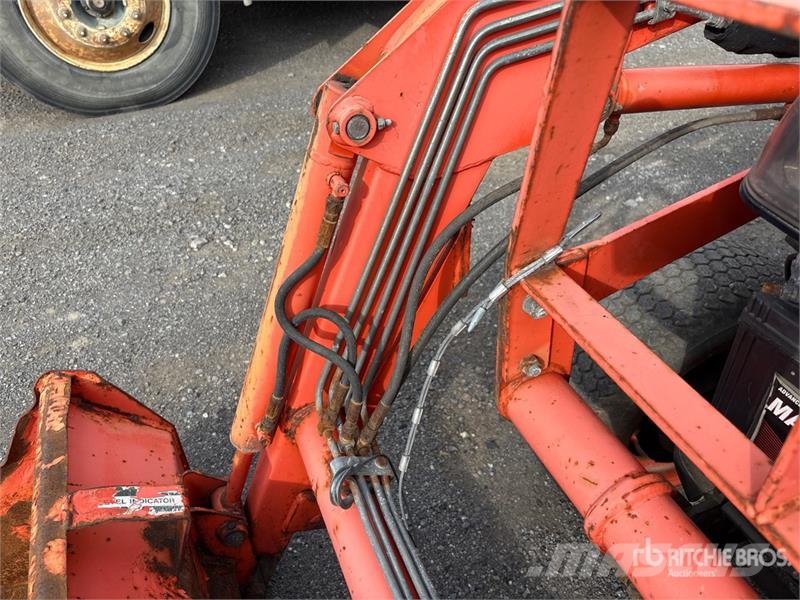 Kubota B2410HSD 4WD Utility Tractor 소형 트랙터