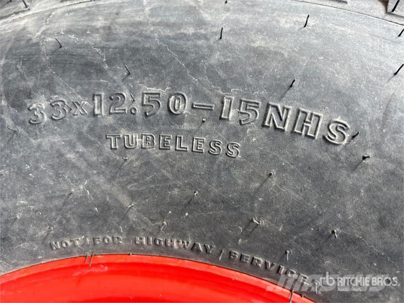 Kubota B2410HSD 4WD Utility Tractor 소형 트랙터