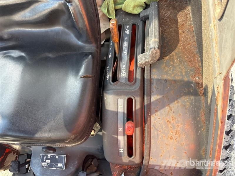 Kubota B2410HSD 4WD Utility Tractor 소형 트랙터