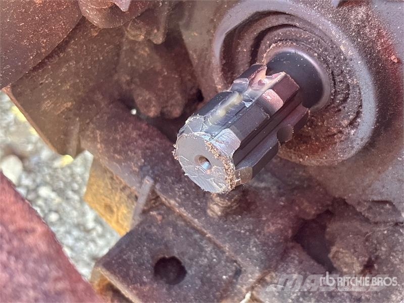 Kubota B26 Kompaktni (mali) traktori