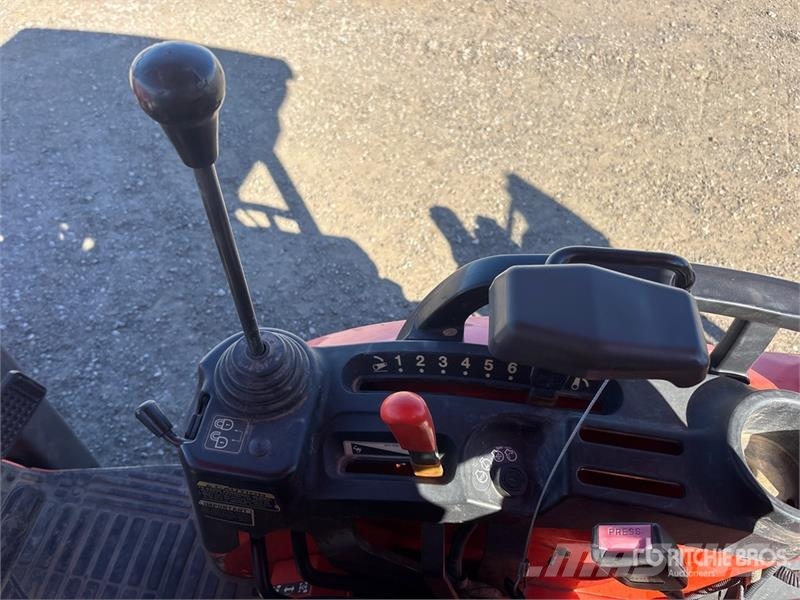 Kubota B26 Kompaktni (mali) traktori