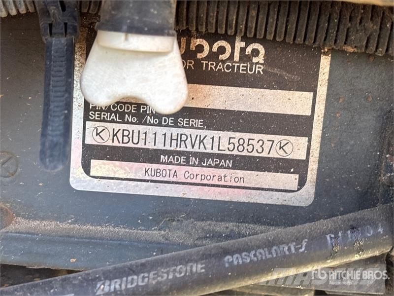 Kubota B26 Kompaktni (mali) traktori