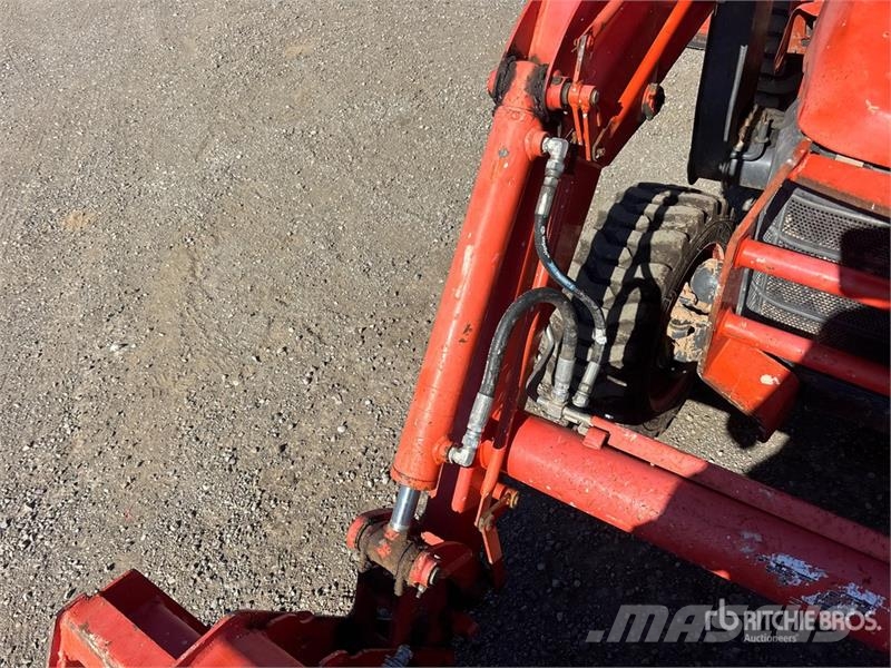 Kubota B26 Kompaktni (mali) traktori