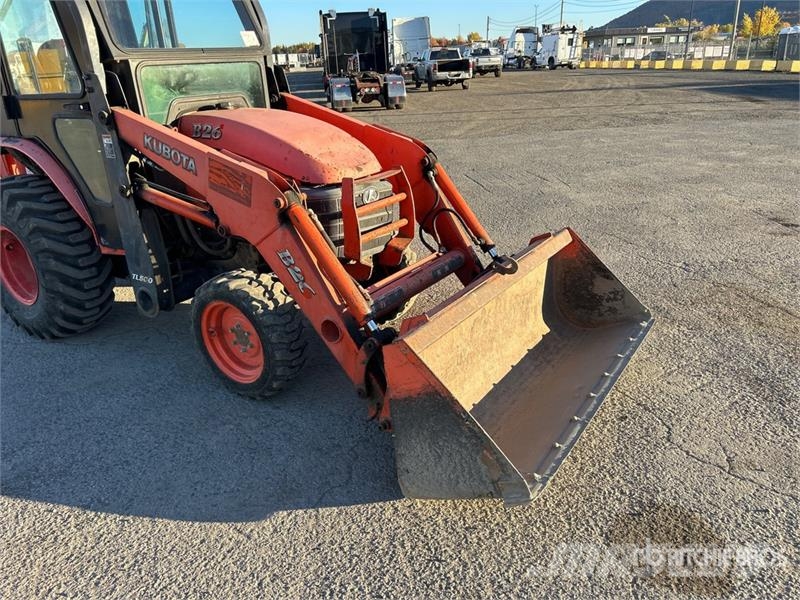 Kubota B26 Екскаватори-навантажувачі