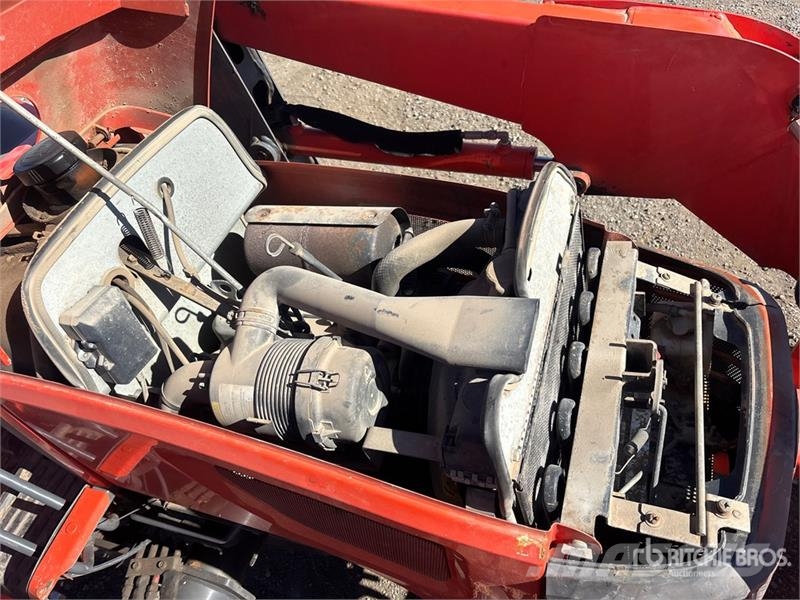 Kubota B26 Kompaktni (mali) traktori