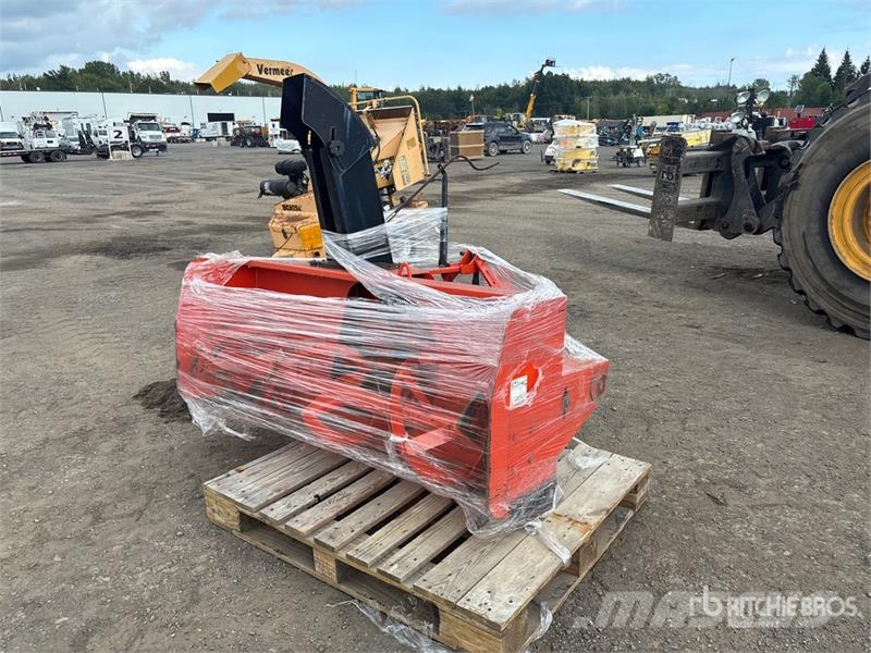 Kubota BL2664 64 in 3-Point Snow Blower Sneslynger