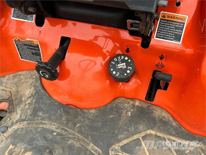 Kubota BX23S 4WD Utility Tractor (Inoperable) 소형 트랙터