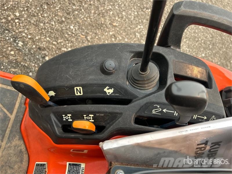 Kubota BX23S 4WD Utility Tractor (Inoperable) 소형 트랙터