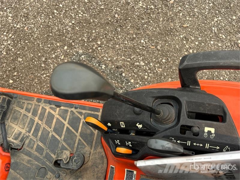 Kubota BX23S 4WD Utility Tractor (Inoperable) 소형 트랙터