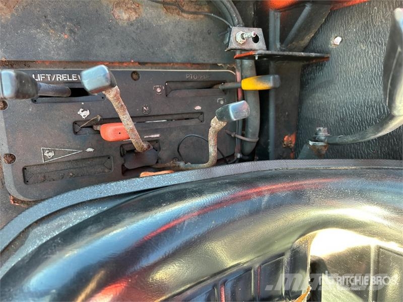 Kubota F3060 Sidewalk Plow Diger parçalar