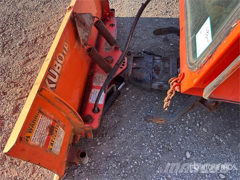 Kubota F3060 Sidewalk Plow Diger parçalar