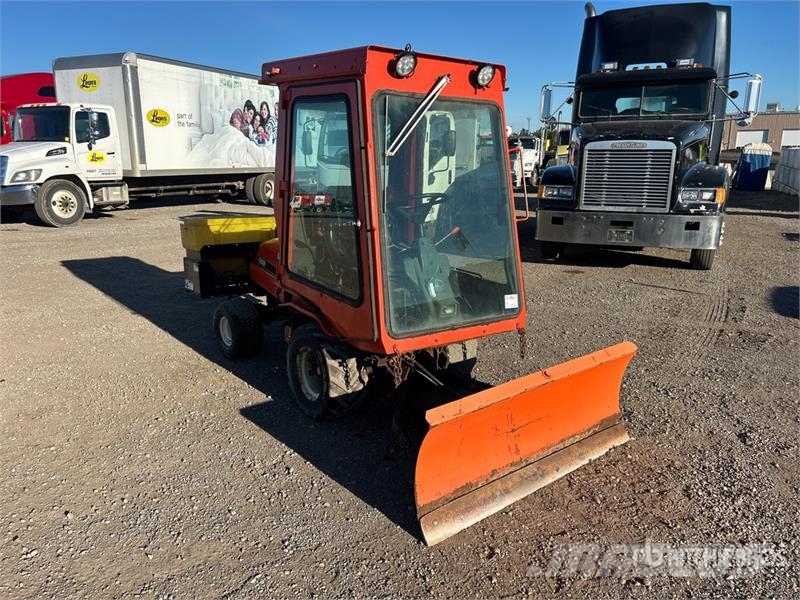 Kubota F3060 Sidewalk Plow Diger parçalar