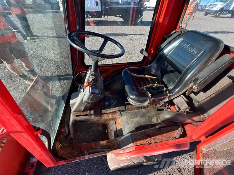 Kubota F3060 Sidewalk Plow Diger parçalar