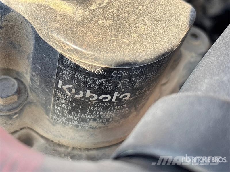 Kubota K008-3 Mini kotrók < 7t