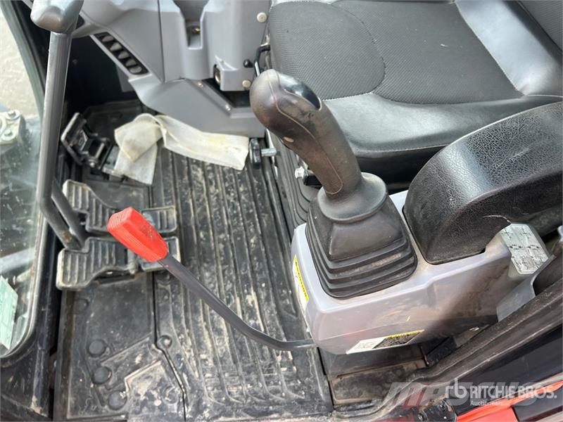 Kubota KX040-4 حفارات صغيرة أقل من 7 طن (حفارات صغيرة)