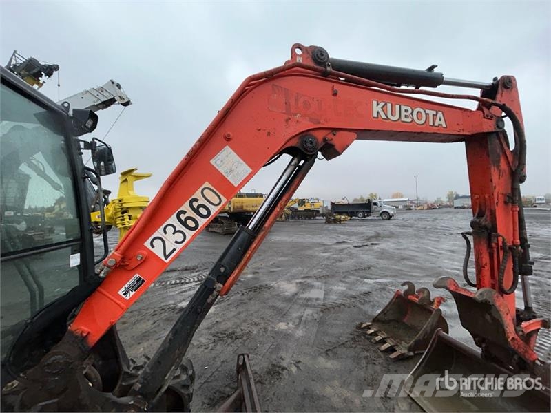 Kubota KX040-4 Мини-экскаваторы