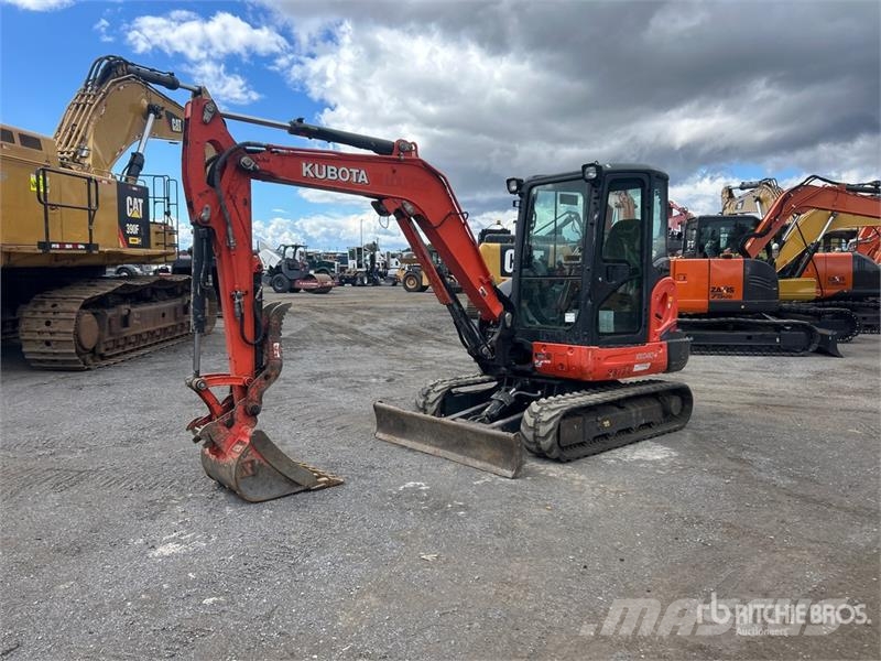 Kubota KX040-4 حفارات صغيرة أقل من 7 طن (حفارات صغيرة)