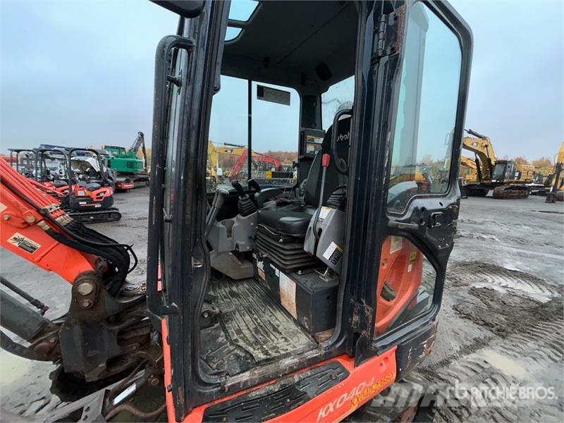 Kubota KX040-4 Мини-экскаваторы