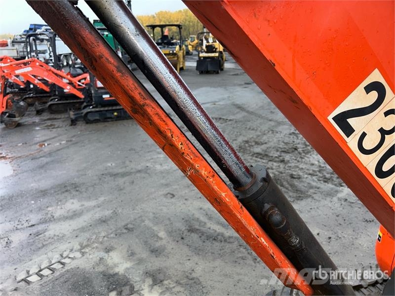 Kubota KX040-4 Мини-экскаваторы