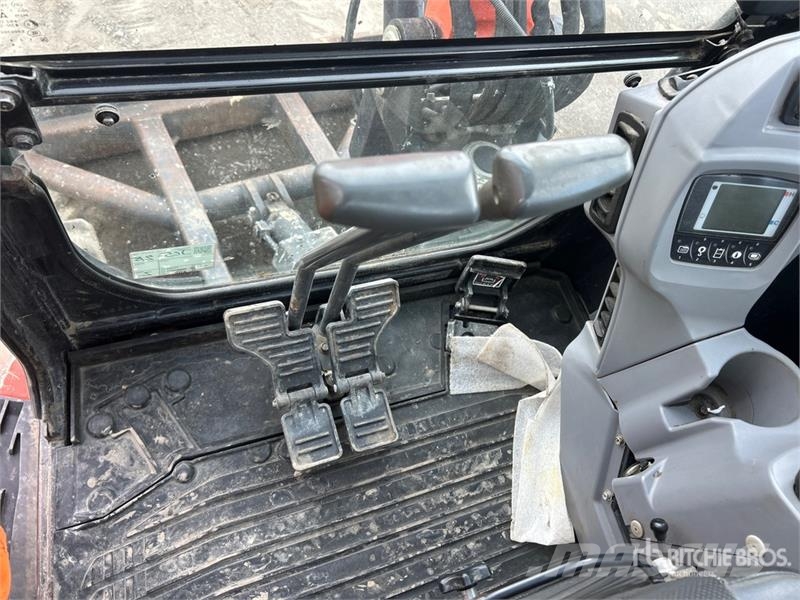 Kubota KX040-4 حفارات صغيرة أقل من 7 طن (حفارات صغيرة)