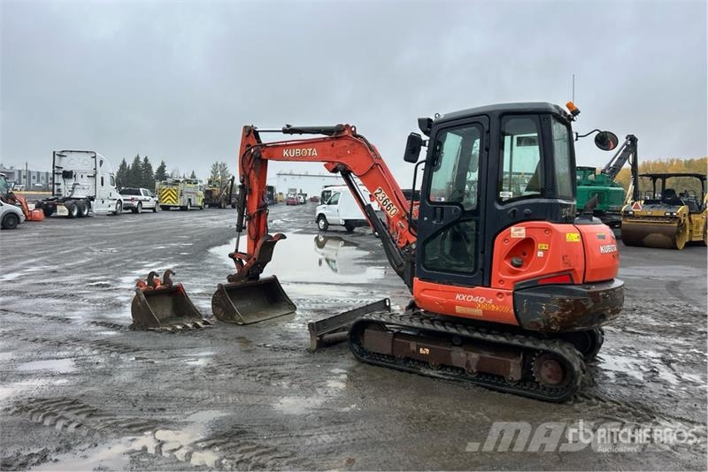 Kubota KX040-4 Мини-экскаваторы