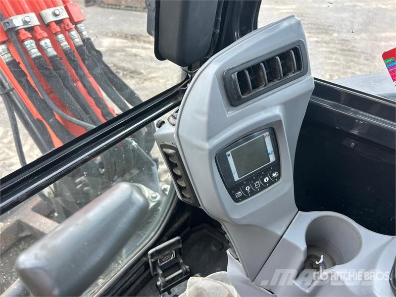 Kubota KX040-4 حفارات صغيرة أقل من 7 طن (حفارات صغيرة)