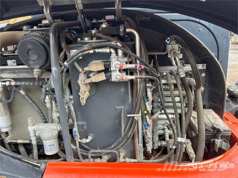 Kubota KX040-4 حفارات صغيرة أقل من 7 طن (حفارات صغيرة)