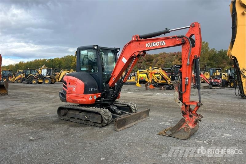 Kubota KX040-4 حفارات صغيرة أقل من 7 طن (حفارات صغيرة)