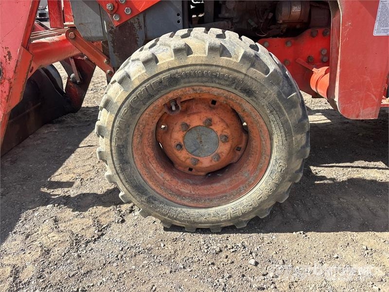 Kubota L35 Kompaktie traktori