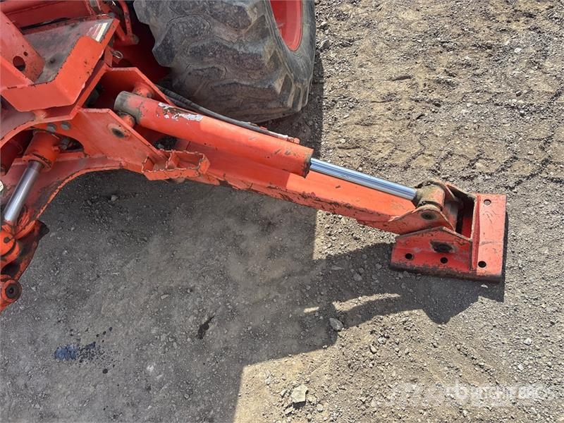 Kubota L35 Kompaktie traktori