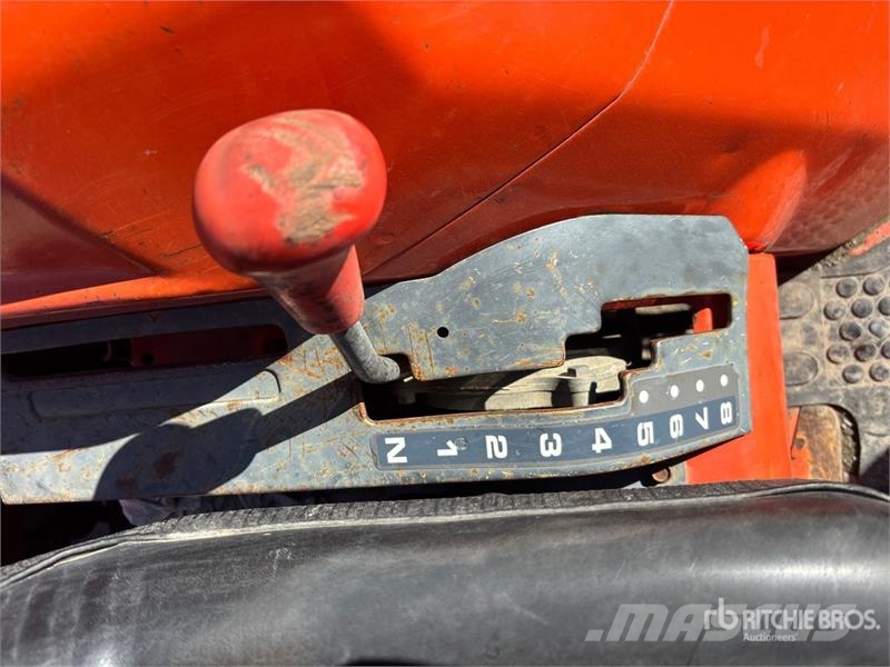 Kubota L35 Kompaktie traktori