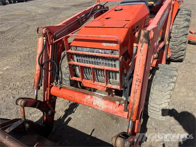 Kubota L35 Kompaktie traktori
