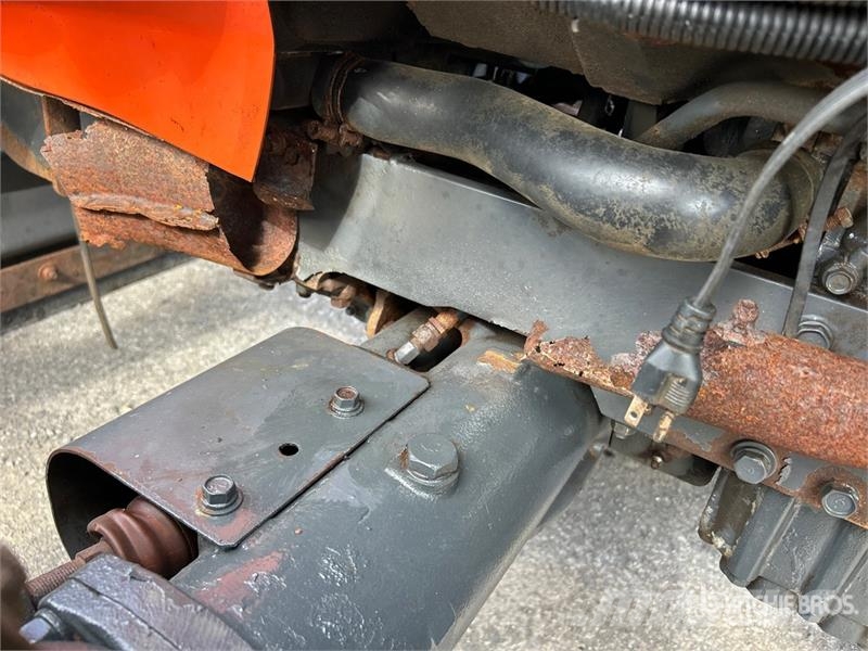 Kubota L6060D 4WD Utility Tractor Micro tracteur