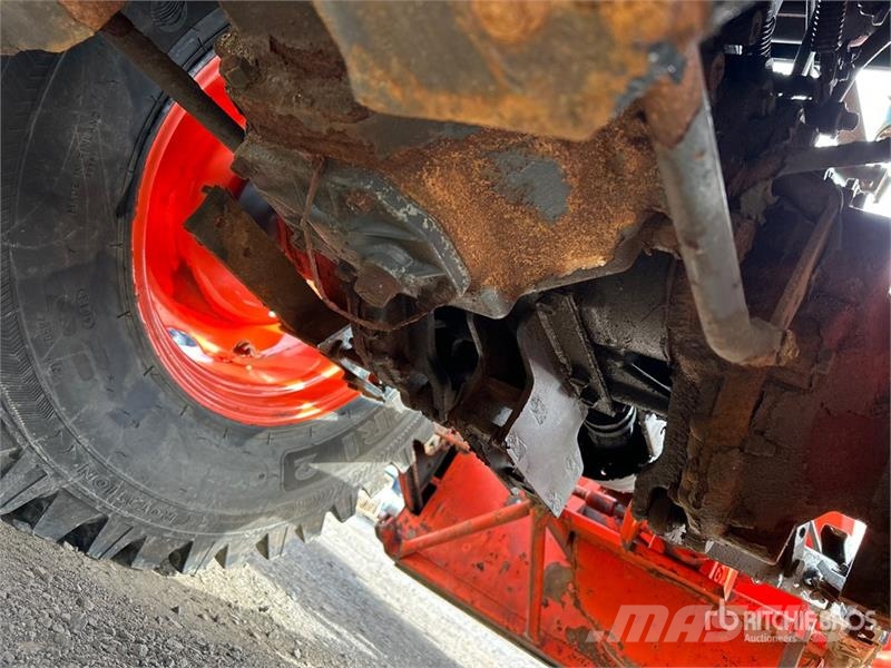 Kubota L6060D 4WD Utility Tractor Micro tracteur