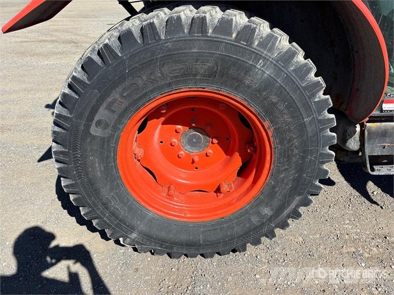 Kubota L6060D 4WD Utility Tractor جرارات مدمجة
