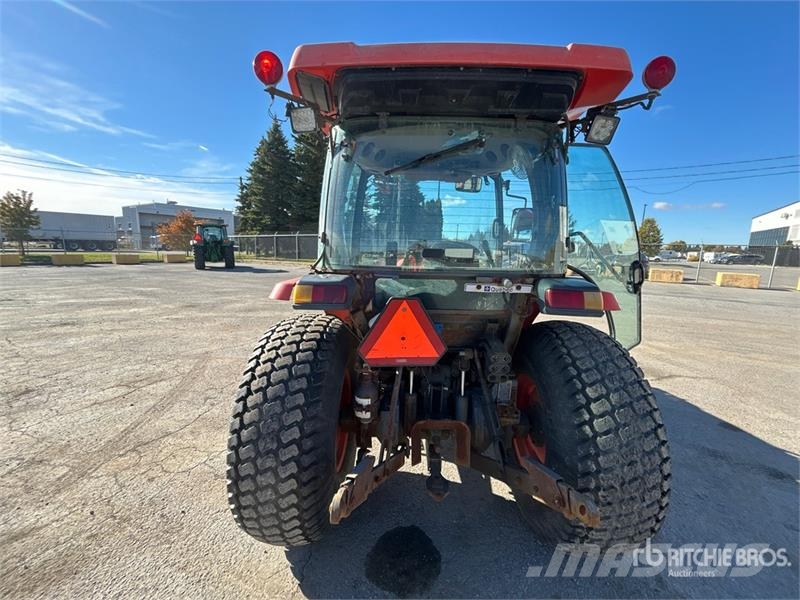 Kubota L6060HSTCC 4WD Utility Tractor Kompaktni (mali) traktori