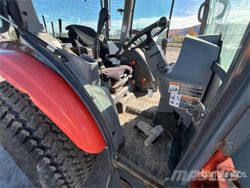 Kubota L6060HSTCC 4WD Utility Tractor Kompaktni (mali) traktori