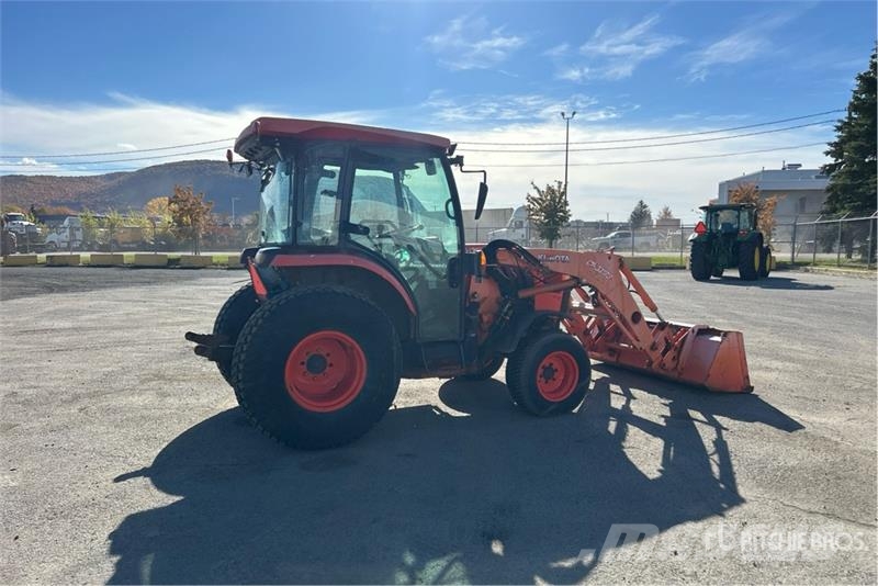 Kubota L6060HSTCC 4WD Utility Tractor Kompaktni (mali) traktori